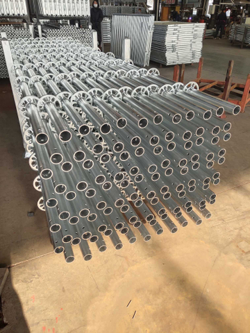 1m 2m 3m 4m Ringlock السقالات القياسية العمودية 