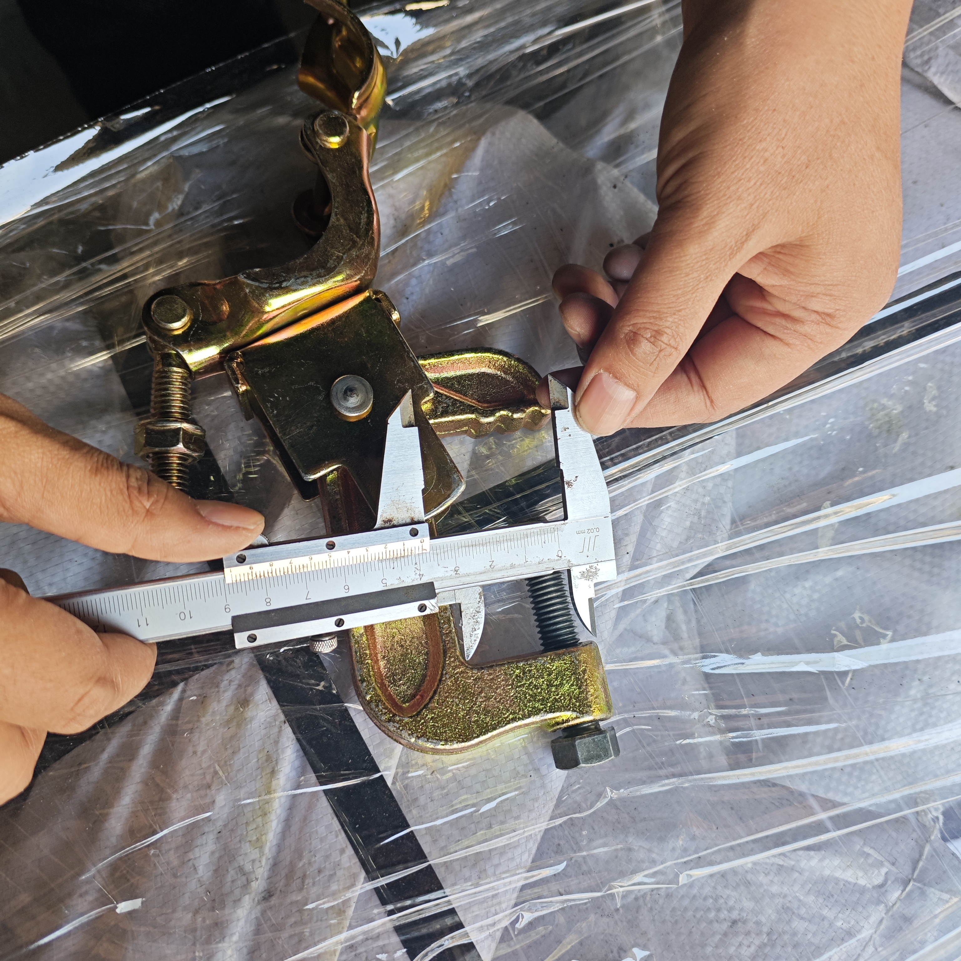 JIS اليابان نوع السقالات المقرنة 48.6 مم السقالات 20-65 مم هايت قطب شعاع المشبك